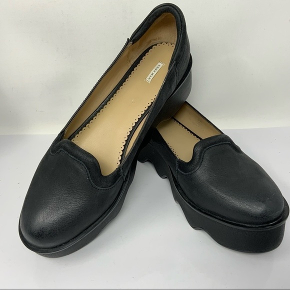 Leon Max Shoes - Leon max Platform Shoes. Black. Size 9.